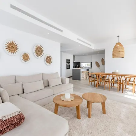 Penthouse With Lagoon Views For 6 *