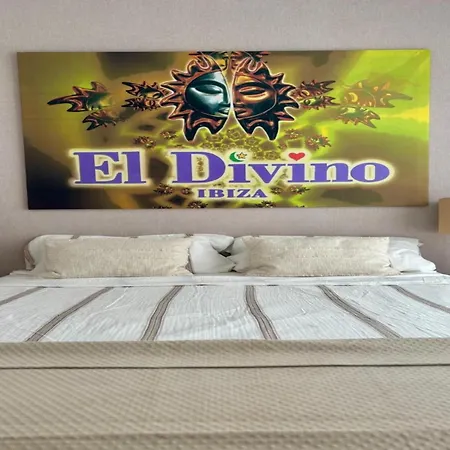 Penthouse With Lagoon Views For 6 * Estepona