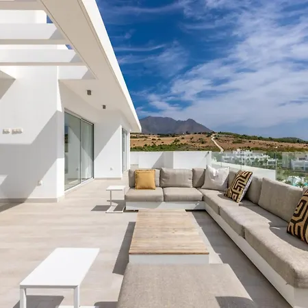 Penthouse With Lagoon Views For 6 *
