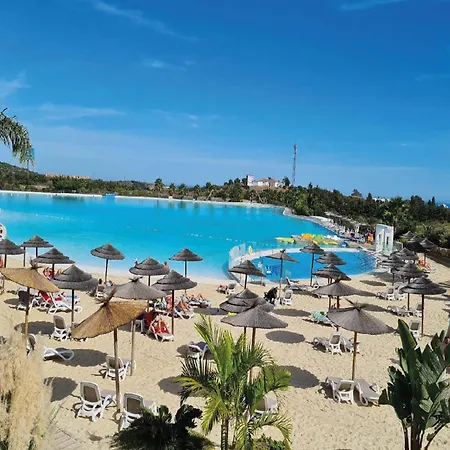 Penthouse With Lagoon Views For 6 * Estepona